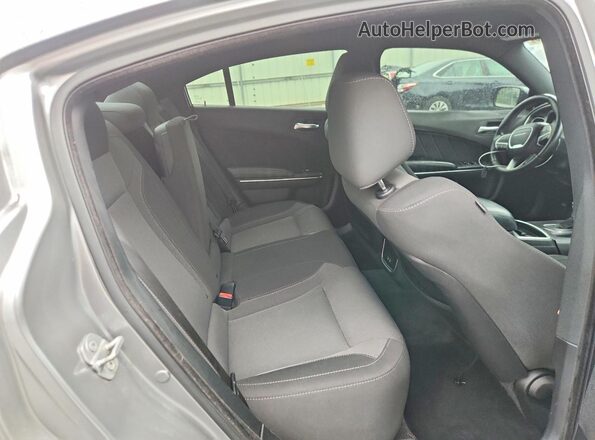 2C3CDXHG6JH142253 2018 DODGE CHARGER Silver Vista de los asientos traseros