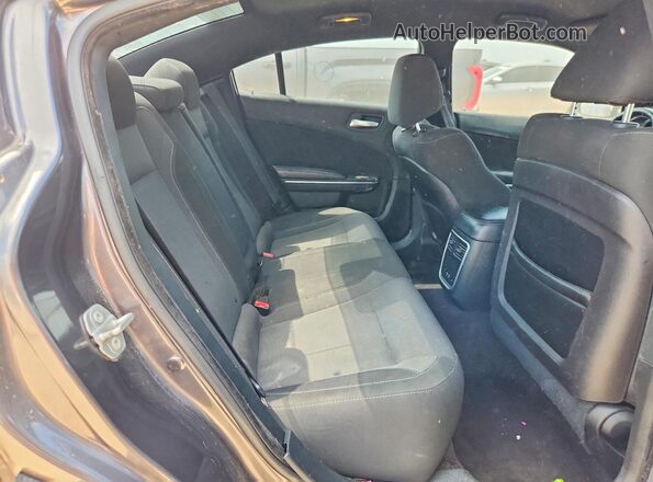 2C3CDXHG7GH312368 2016 DODGE CHARGER Gray Widok tylnych siedzeń
