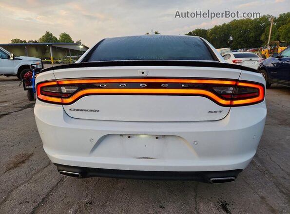 2C3CDXHG7JH119709 2018 DODGE CHARGER White Rear view