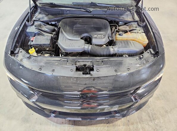 2C3CDXHG7JH328657 2018 DODGE CHARGER Черный Вид задней части салона