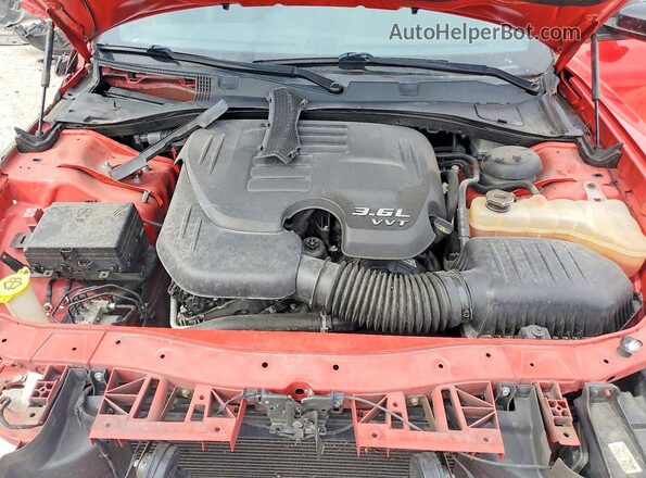 2C3CDXHG7KH545191 2019 DODGE CHARGER Красный Вид задней части салона