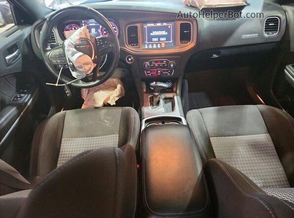 2C3CDXHG8PH539035 2023 DODGE CHARGER Silver Widok deski rozdzielczej