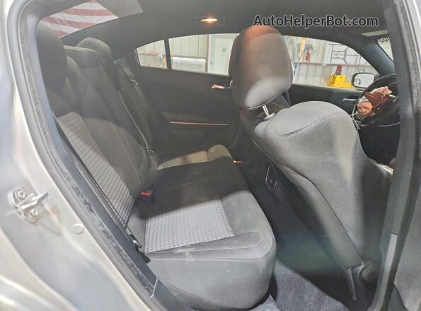 2C3CDXHG8PH539035 2023 DODGE CHARGER Silver Widok tylnych siedzeń