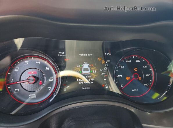 2C3CDXHG8PH615935 2023 DODGE CHARGER Red ხელსაწყოთა პანელის ხედი