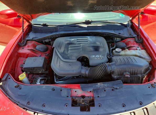 2C3CDXHG9GH154776 2016 DODGE CHARGER Red Rear interior view