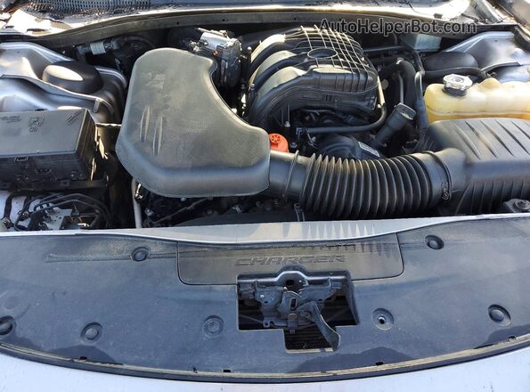 2C3CDXHG9JH157894 2018 DODGE CHARGER Silver უკანა სალონის ხედი