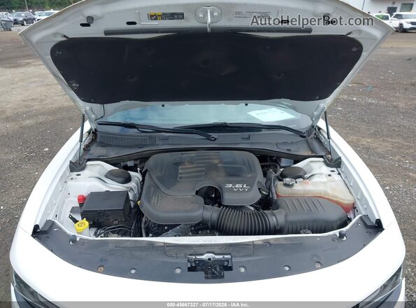 2C3CDXJG2KH668407 2019 DODGE CHARGER White Հետևի տեսք