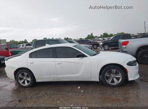 2C3CDXJG3KH710678 2019 DODGE CHARGER White Вид задньої частини салону