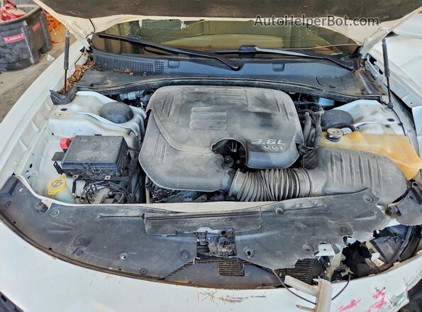 2C3CDXJG8JH136304 2018 DODGE CHARGER Белый Вид задней части салона