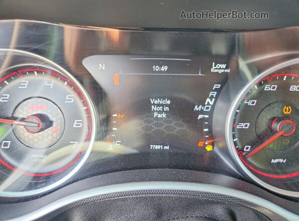 2C3CDXJG8JH316544 2018 DODGE CHARGER Red Вид щитка приладів