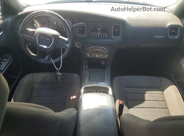 2C3CDXKT3KH647609 2019 DODGE CHARGER Серебряный Вид панели приборов