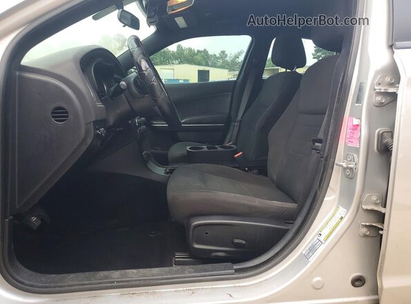 2C3CDXKT4KH757438 2019 DODGE CHARGER Серебряный Вид салона спереди