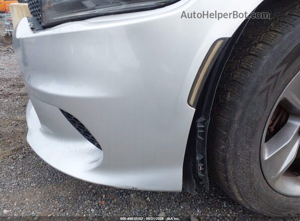 2C3CDXKT7JH212462 2018 DODGE CHARGER Серебряный Вид спереди
