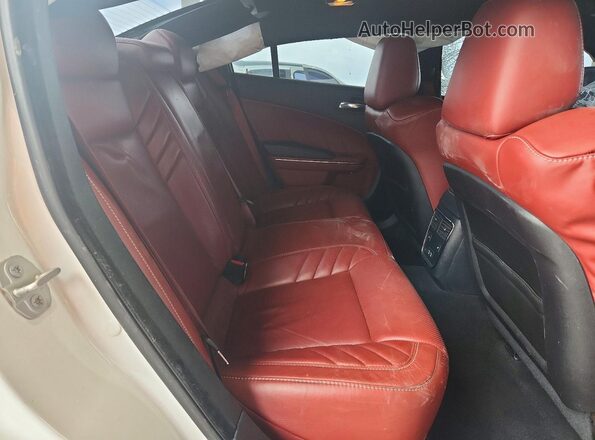 2C3CDXL93PH638466 2023 DODGE CHARGER Белый Вид задних сидений