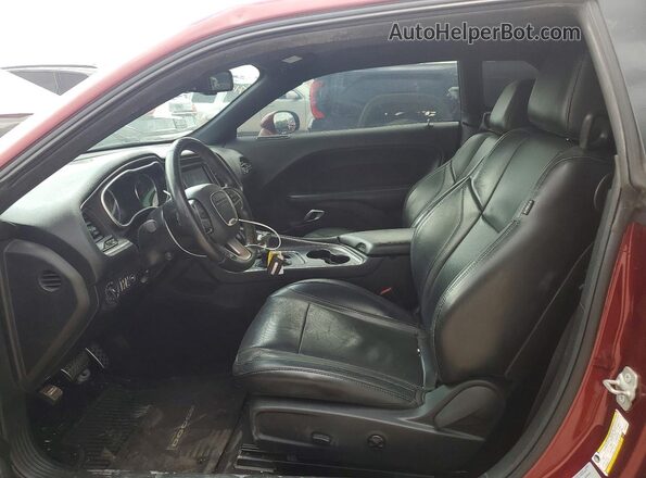 2C3CDZAG0HH598538 2017 DODGE CHALLENGER Red Front interior view