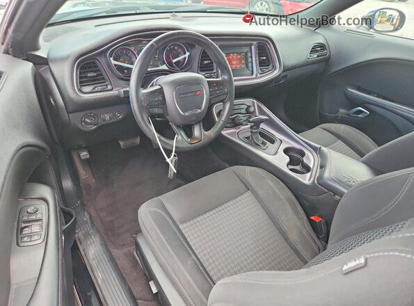 2C3CDZAG0HH639525 2017 DODGE CHALLENGER Black Vista del salpicadero