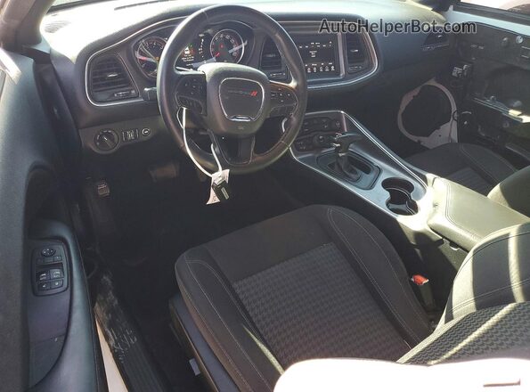 2C3CDZAG0JH130881 2018 DODGE CHALLENGER White წინა პანელის ხედი