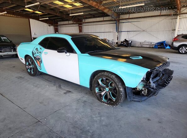 2C3CDZAG0JH202324 2018 DODGE CHALLENGER White Przód prawy