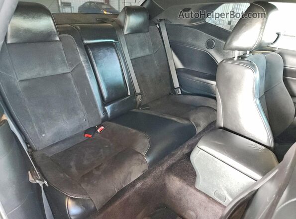 2C3CDZAG0JH202324 2018 DODGE CHALLENGER White Widok tylnych siedzeń