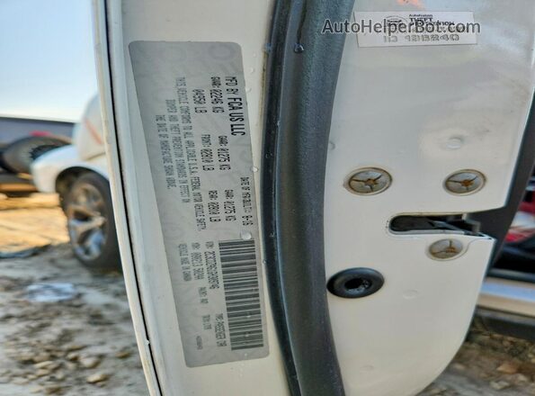 2C3CDZAG1GH309746 2016 DODGE CHALLENGER White VIN sticker view