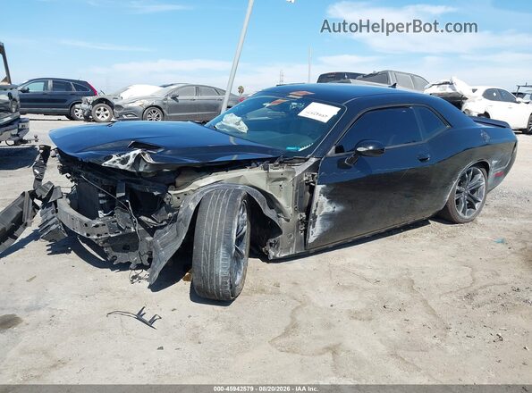 2C3CDZAG1JH280594 2018 DODGE CHALLENGER Черный Передняя левая четверть