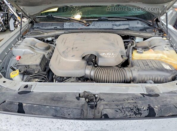 2C3CDZAG1KH632414 2019 DODGE CHALLENGER Серебряный Вид задней части салона