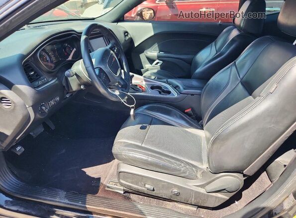 2C3CDZAG2GH264946 2016 DODGE CHALLENGER Черный Вид салона спереди