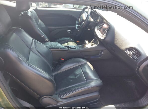 2C3CDZAG2JH271323 2018 DODGE CHALLENGER Green Вид салону спереду