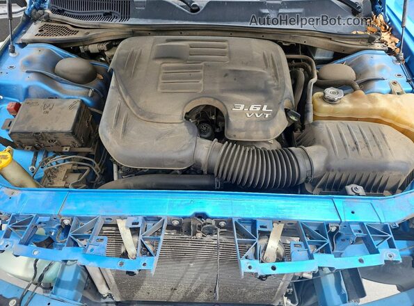 2C3CDZAG2KH684523 2019 DODGE CHALLENGER Blue Widok wnętrza z tyłu