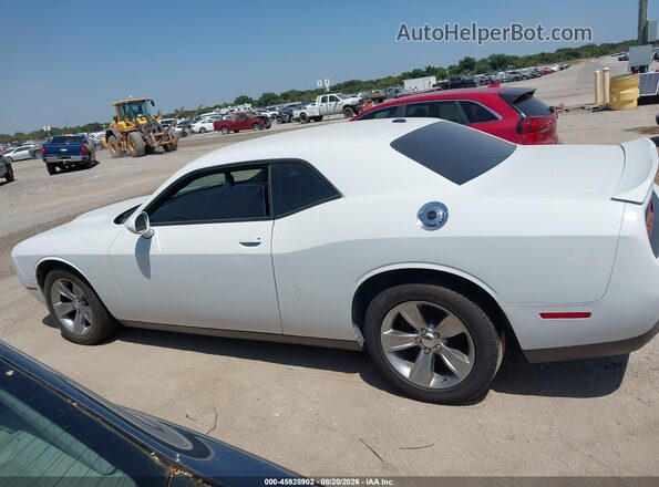 2C3CDZAG2KH686269 2019 DODGE CHALLENGER White 360 interior view