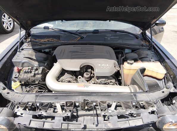 2C3CDZAG3JH334607 2018 DODGE CHALLENGER Black Հետևի տեսք