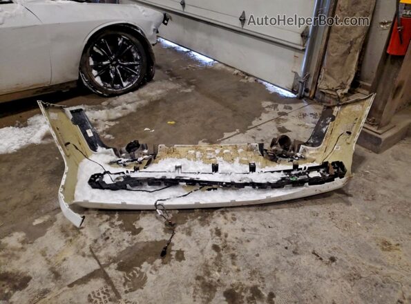 2C3CDZAG4HH604373 2017 DODGE CHALLENGER White Вид підкапотного простору