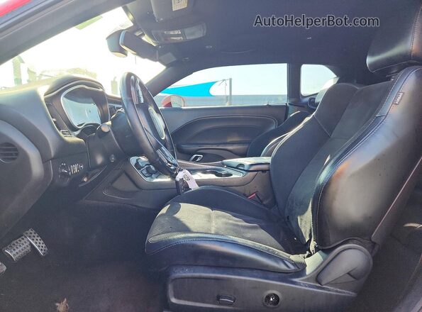 2C3CDZAG4JH112562 2018 DODGE CHALLENGER Red Vista interior delantera