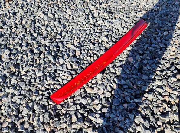 2C3CDZAG4JH112562 2018 DODGE CHALLENGER Red Vista del compartimento del motor