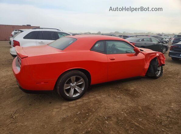 2C3CDZAG4JH339069 2018 DODGE CHALLENGER Orange Tył prawy