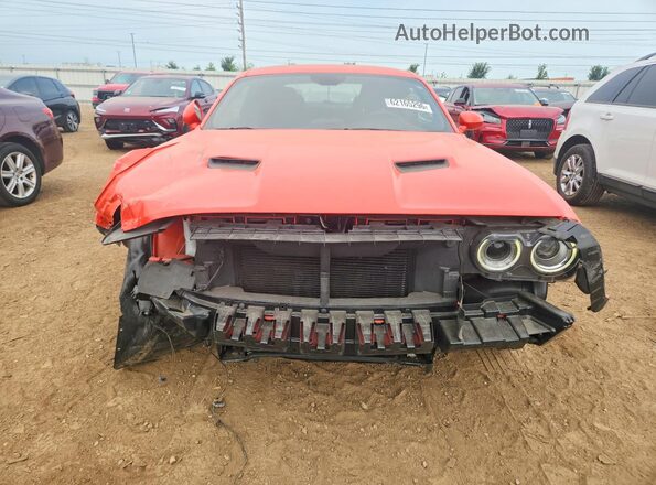 2C3CDZAG4JH339069 2018 DODGE CHALLENGER Orange Widok z przodu