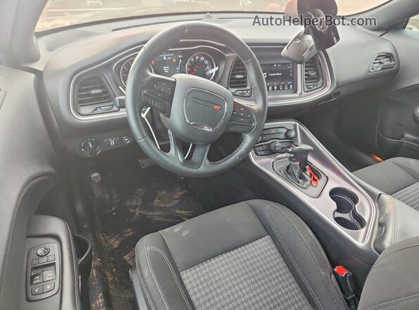 2C3CDZAG4JH339069 2018 DODGE CHALLENGER Orange Widok deski rozdzielczej