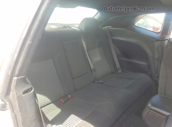 2C3CDZAG4PH517670 2023 DODGE CHALLENGER Silver უკანა სავარძლების ხედი