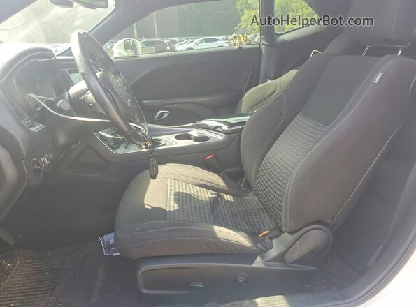 2C3CDZAG5GH184959 2016 DODGE CHALLENGER White Vista interior delantera