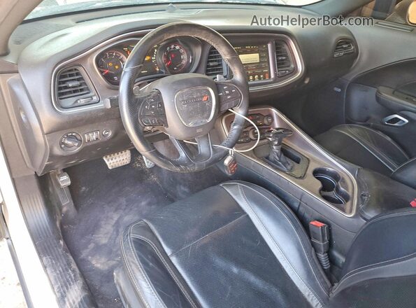 2C3CDZAG5GH290537 2016 DODGE CHALLENGER White Առջևի վահանակի տեսք