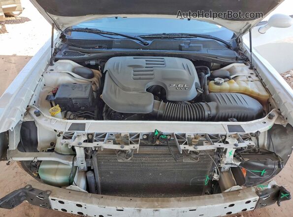 2C3CDZAG5GH290537 2016 DODGE CHALLENGER White Սալոնի հետևի տեսք