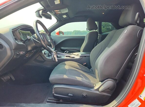 2C3CDZAG5GH353622 2016 DODGE CHALLENGER Orange Front interior view