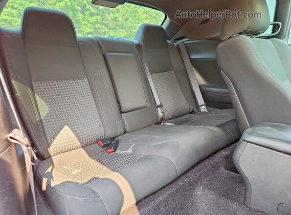 2C3CDZAG5GH353622 2016 DODGE CHALLENGER Orange Rear seats view