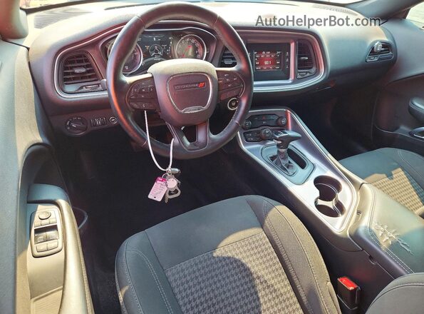 2C3CDZAG5GH353622 2016 DODGE CHALLENGER Orange Dashboard view