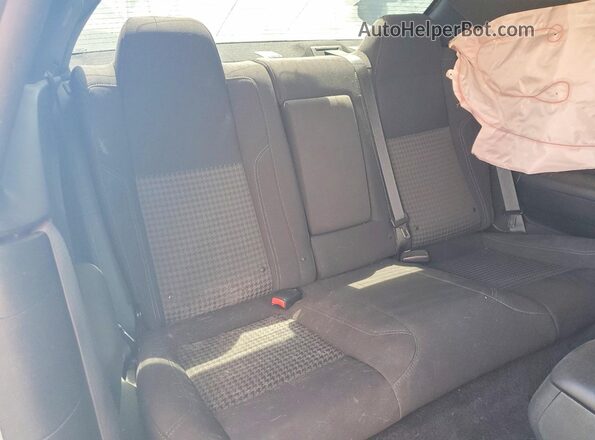 2C3CDZAG6JH288514 2018 DODGE CHALLENGER White Rear seats view