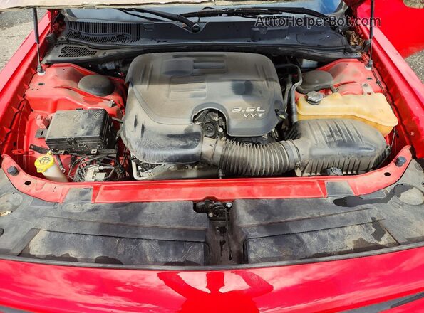 2C3CDZAG6KH739698 2019 DODGE CHALLENGER Red უკანა სალონის ხედი