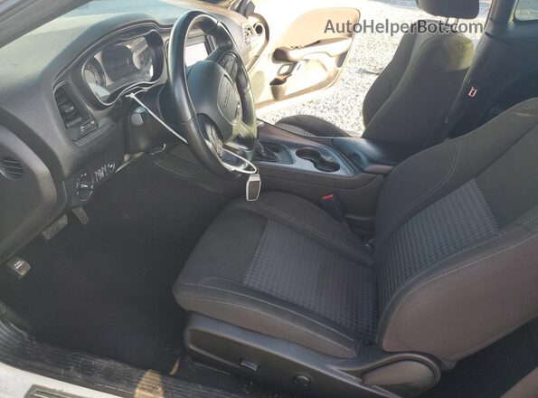 2C3CDZAG6PH641844 2023 DODGE CHALLENGER White Vista interior delantera