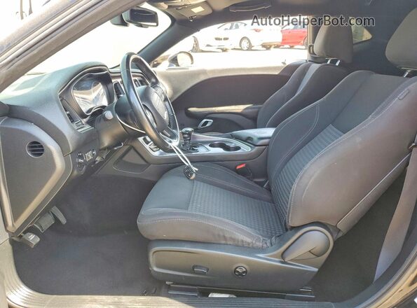 2C3CDZAG7GH201115 2016 DODGE CHALLENGER Black Front interior view