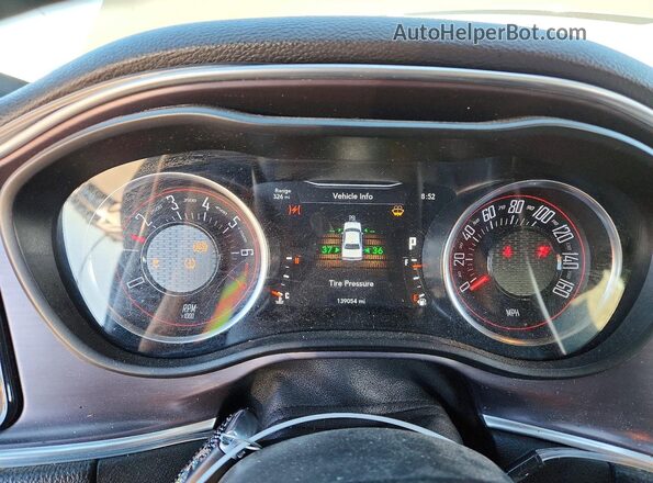 2C3CDZAG7JH241668 2018 DODGE CHALLENGER Gray ხელსაწყოთა პანელის ხედი