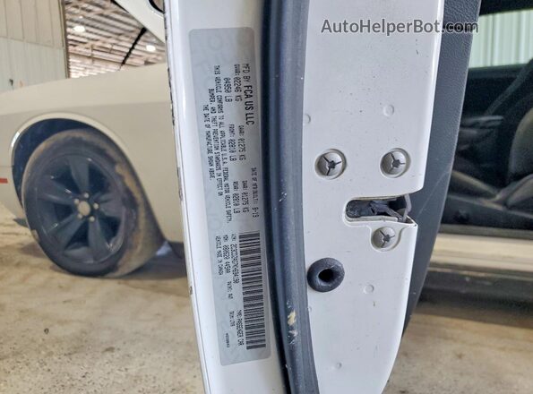 2C3CDZAG7KH694190 2019 DODGE CHALLENGER Белый Вид подкапотного пространства
